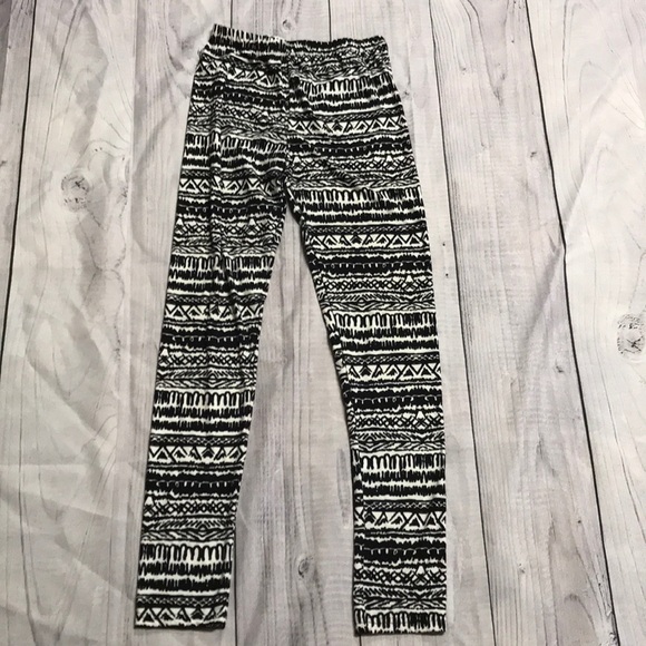 𝅺TAKE Two Leggings, One Size - Picture 1 of 5